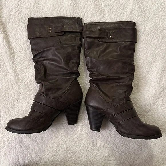 Women’s boots - Picture 2 of 4